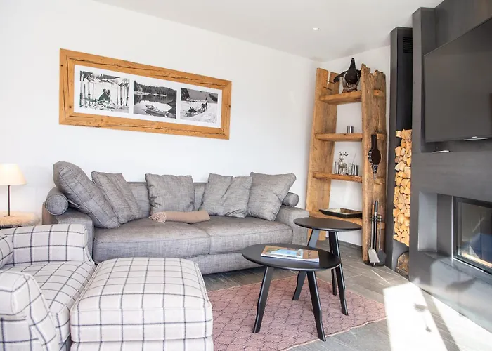 Lägenhet Stylish With Fireplace And Mountain View